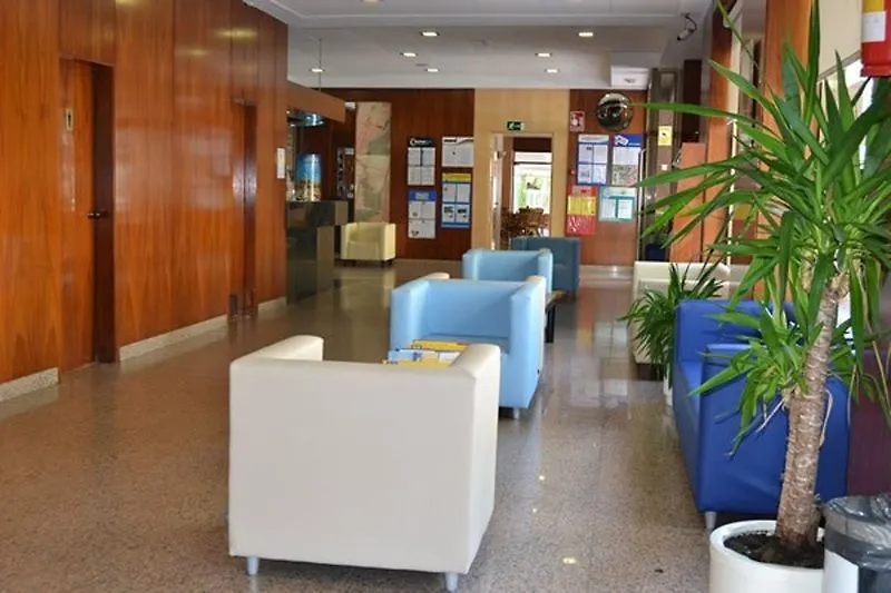 Aparthotel California 살루