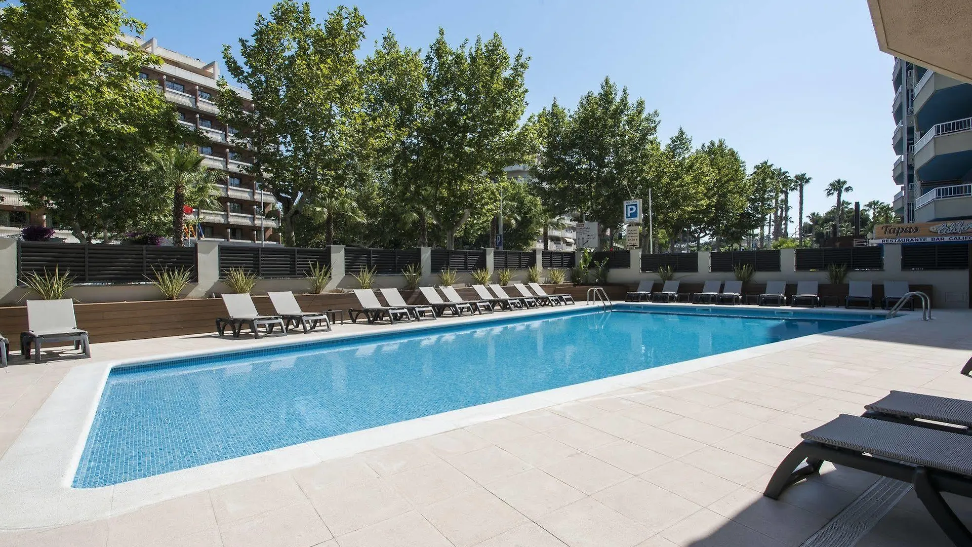 Aparthotel California Salou 2*,